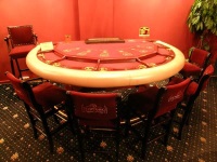 Rivers casino darčekové karty obrovský orol, Prenájom kasínových stolov s dealermi
