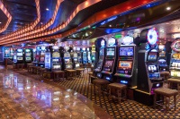 Nočný gif v kancelárskom kasíne, pin-up kasíno letec